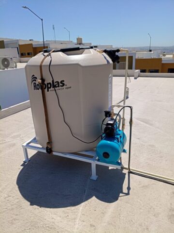 INSTALACION DE ROTOPLAS TINACO EN TIJUANA CON BOMBA