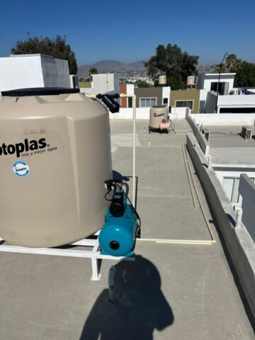 INSTALACION DE ROTOPLAS TINACO EN TIJUANA CON BOMBA